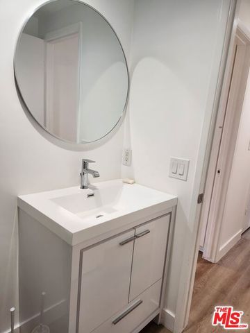 8 Aspen Way, Rolling Hills Estates, CA 90274