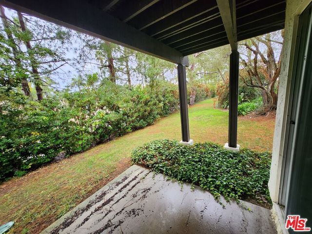 8 Aspen Way, Rolling Hills Estates, CA 90274