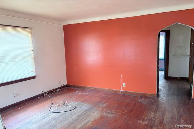 20300 Hickory Street, Detroit, MI 48205