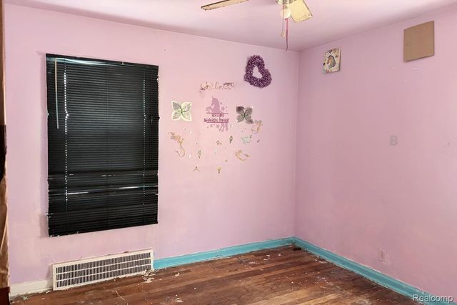 20300 Hickory Street, Detroit, MI 48205