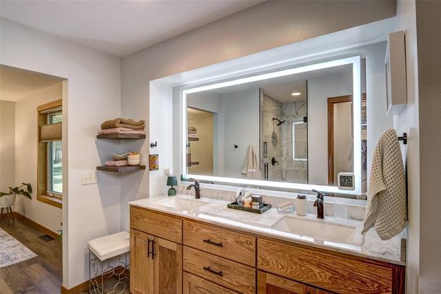 1900 60th Avenue, Eau Claire, WI 54703