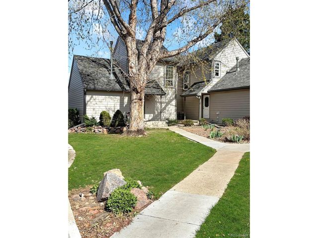 422 Cobblestone Dr, Colorado Springs, CO 80906
