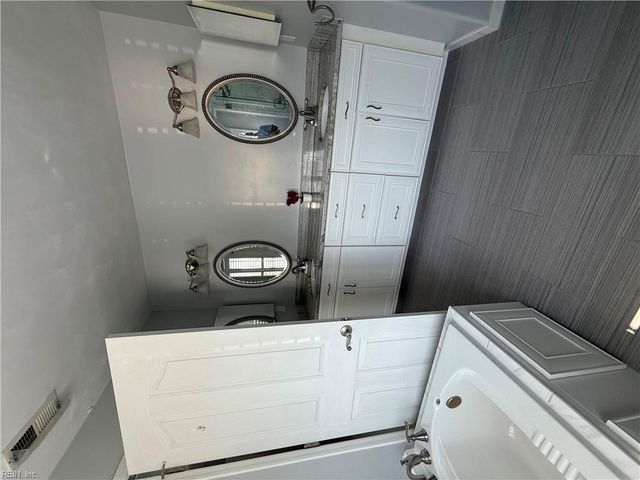 201 Crystal LN, Williamsburg, VA 23188