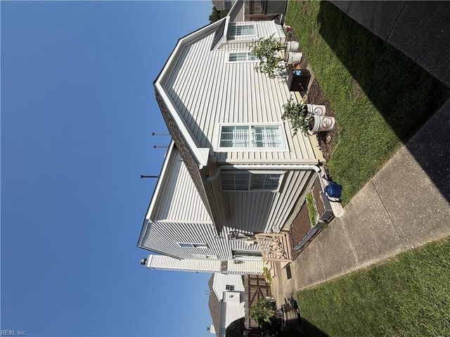 201 Crystal LN, Williamsburg, VA 23188