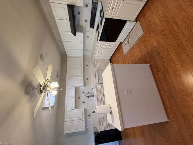201 Crystal LN, Williamsburg, VA 23188