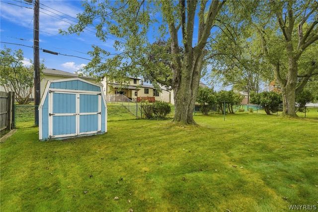 76 Janine Court, Cheektowaga, NY 14227