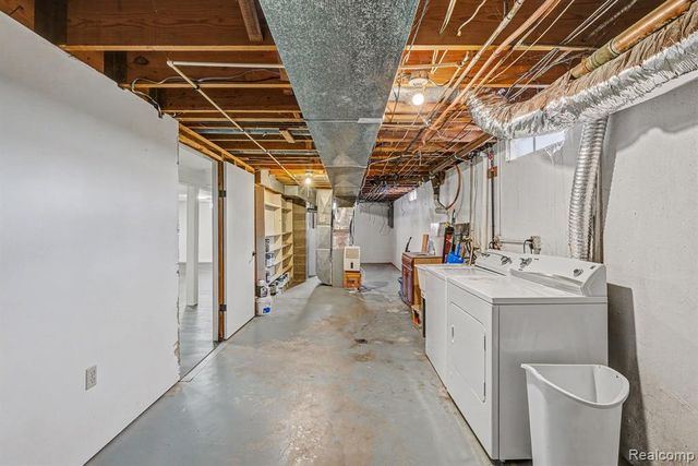 4362 Meadowlark Drive, Grand Blanc, MI 48439