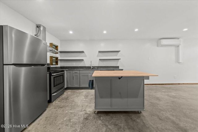 4335 Murdocksville Road, West End, NC 27376