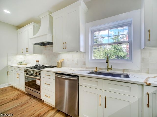 314 Madison Hill Rd, Clark Twp., NJ 07066