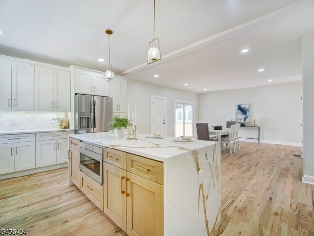 314 Madison Hill Rd, Clark Twp., NJ 07066