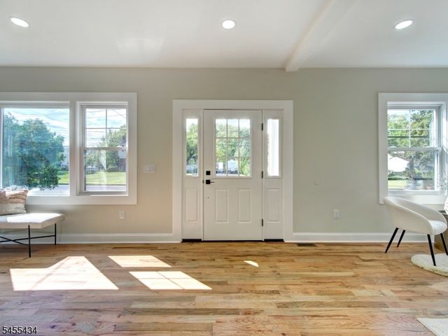 314 Madison Hill Rd, Clark Twp., NJ 07066