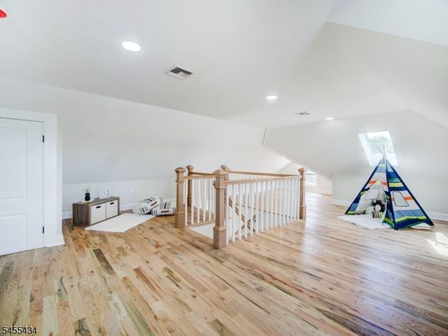 314 Madison Hill Rd, Clark Twp., NJ 07066