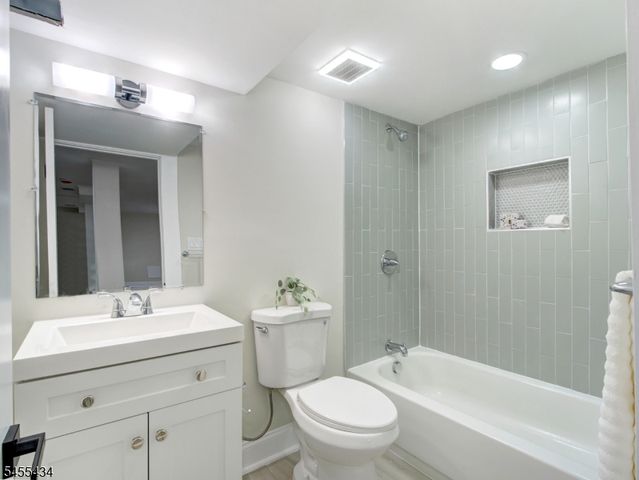314 Madison Hill Rd, Clark Twp., NJ 07066