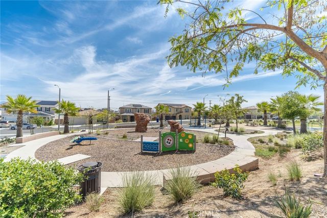 9657 Summertime Ter, Riverside, CA 92508
