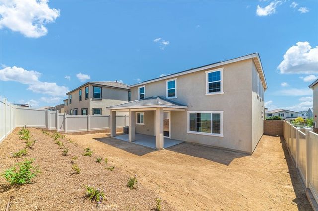 9657 Summertime Ter, Riverside, CA 92508