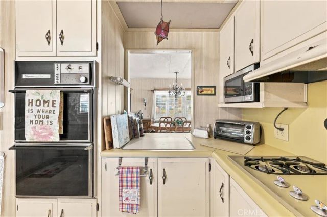 1001 Lambert 190, La Habra, CA 90631