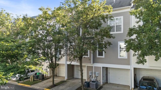 5716 LANIER AVE, Suitland, MD 20746
