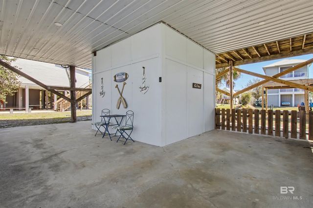 429 Creekview Avenue, Gulf Shores, AL 36542
