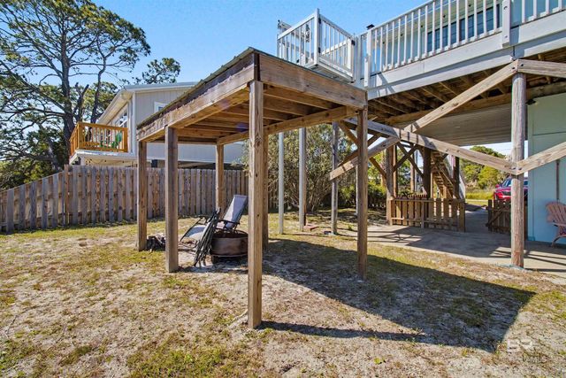 429 Creekview Avenue, Gulf Shores, AL 36542