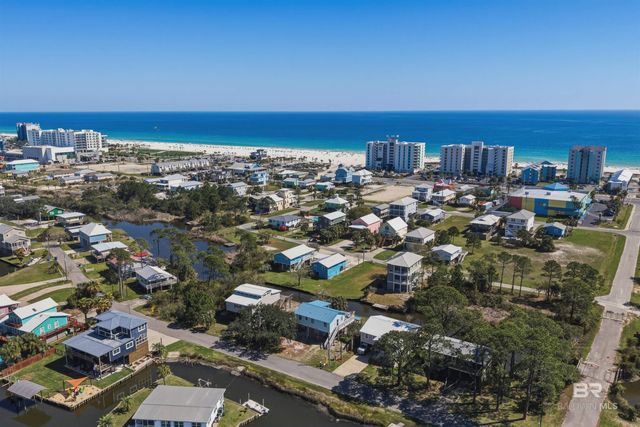 429 Creekview Avenue, Gulf Shores, AL 36542