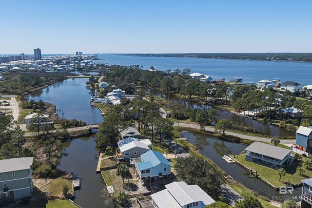 429 Creekview Avenue, Gulf Shores, AL 36542