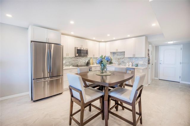 7300 SUN ISLAND DRIVE S 602, South Pasadena, FL 33707
