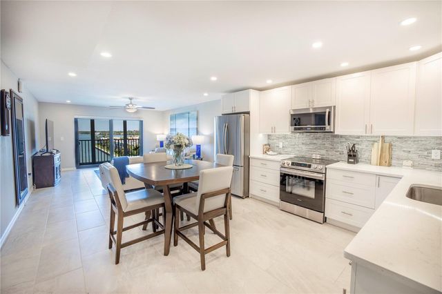 7300 SUN ISLAND DRIVE S 602, South Pasadena, FL 33707