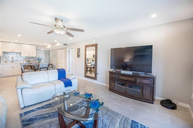 7300 SUN ISLAND DRIVE S 602, South Pasadena, FL 33707
