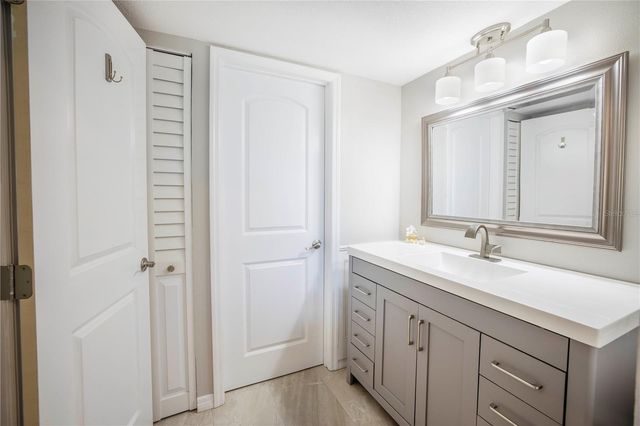 7300 SUN ISLAND DRIVE S 602, South Pasadena, FL 33707