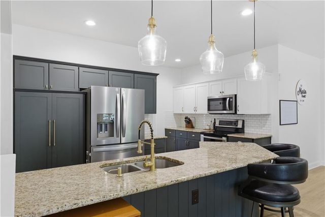 13135 KESSLER Street, Overland Park, KS 66210