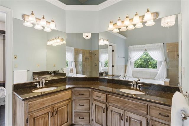 13135 KESSLER Street, Overland Park, KS 66210