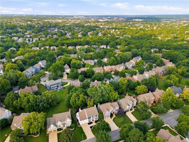 13135 KESSLER Street, Overland Park, KS 66210