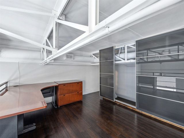 215 N Walton Street 2, Dallas, TX 75226
