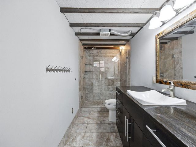 215 N Walton Street 2, Dallas, TX 75226