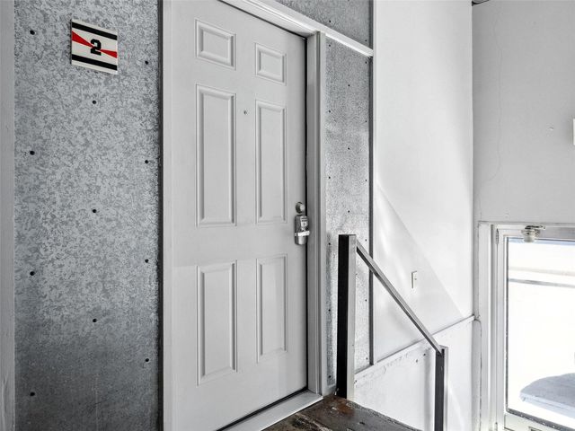 215 N Walton Street 2, Dallas, TX 75226