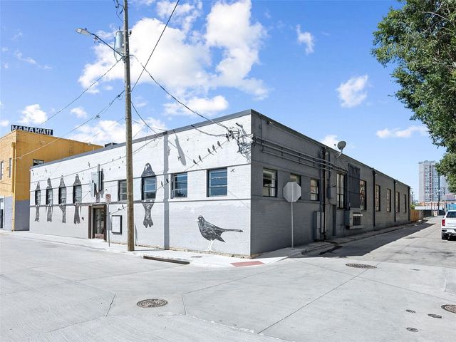 215 N Walton Street 2, Dallas, TX 75226