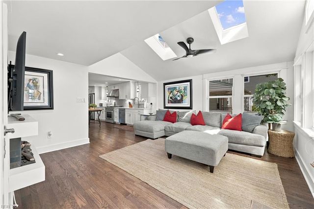 1135 Little Bay AVE, Norfolk, VA 23503