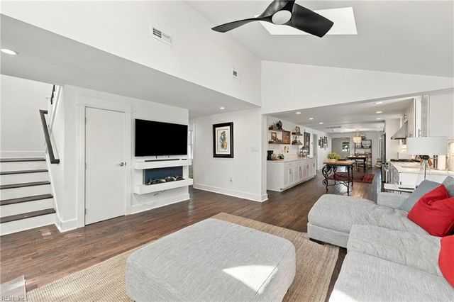 1135 Little Bay AVE, Norfolk, VA 23503