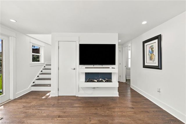 1135 Little Bay AVE, Norfolk, VA 23503