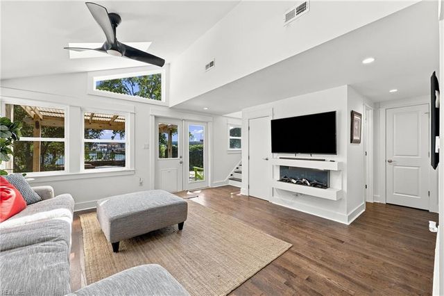 1135 Little Bay AVE, Norfolk, VA 23503