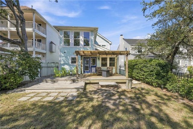 1135 Little Bay AVE, Norfolk, VA 23503