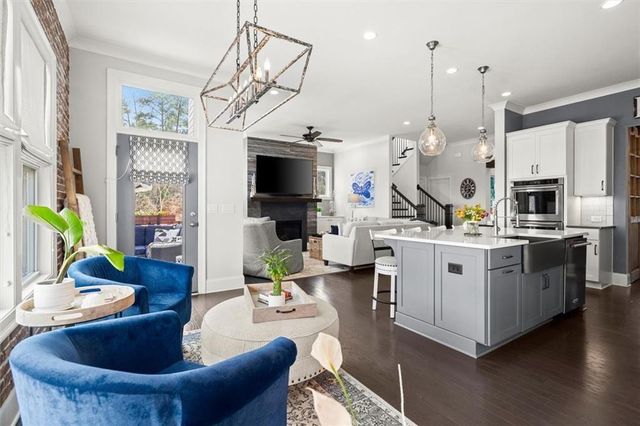 450 Ellis Avenue, Alpharetta, GA 30009