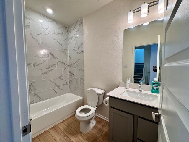 1709 River Plateau DR, Leander, TX 78641