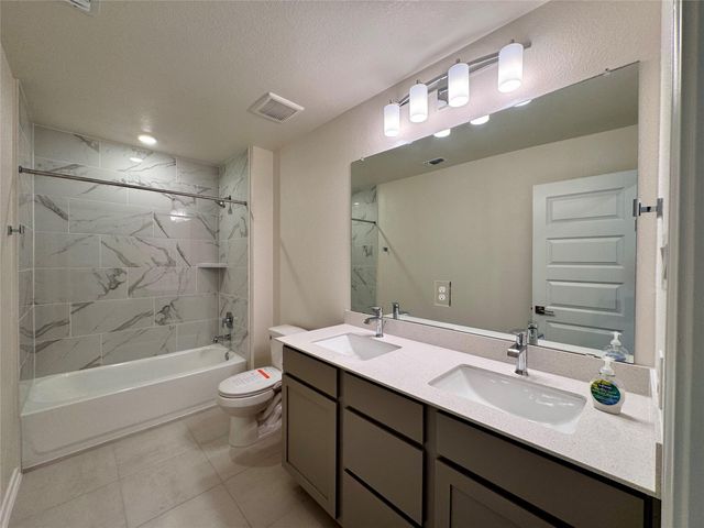 1709 River Plateau DR, Leander, TX 78641