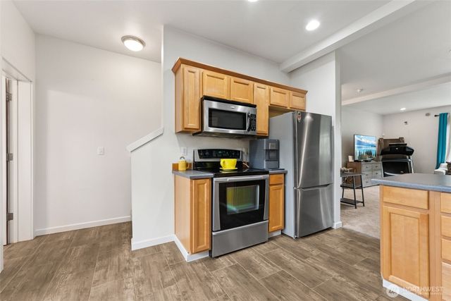 5305 Military Road E #A, Tacoma, WA 98446