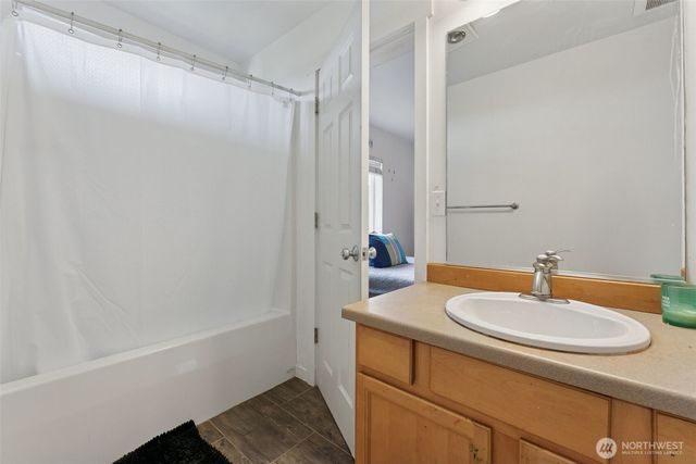 5305 Military Road E #A, Tacoma, WA 98446