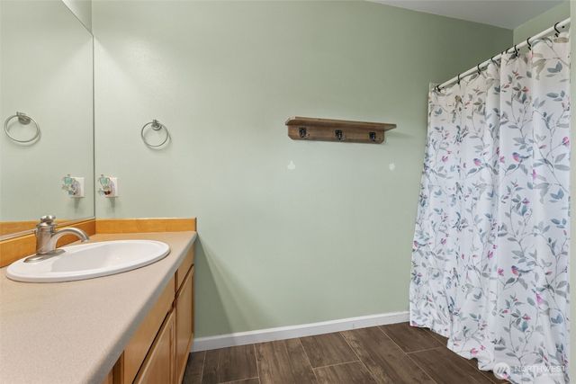 5305 Military Road E #A, Tacoma, WA 98446
