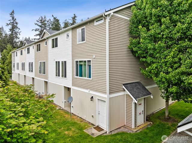 5305 Military Road E #A, Tacoma, WA 98446