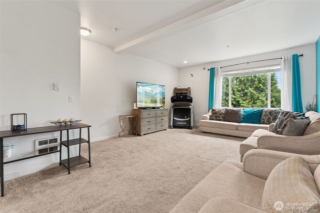 5305 Military Road E #A, Tacoma, WA 98446
