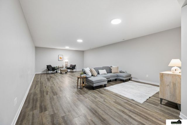 1426 E 9th Street, Hickman, NE 68372